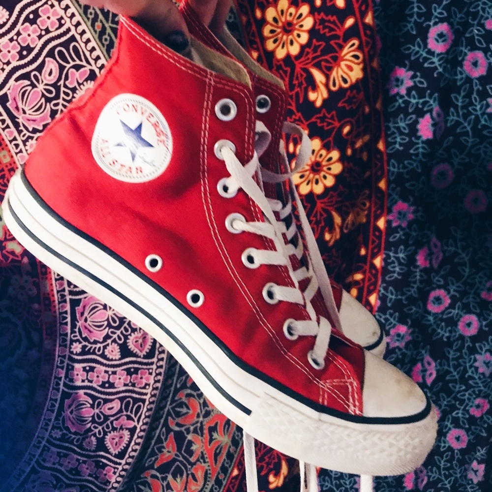 red converse